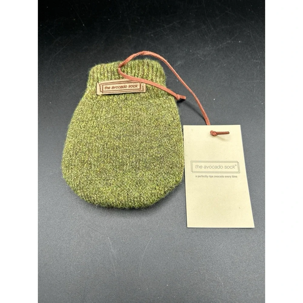 Avocado Lot Avocado Sock Perfectly Ripen Natural Wool & Joie Storage Container